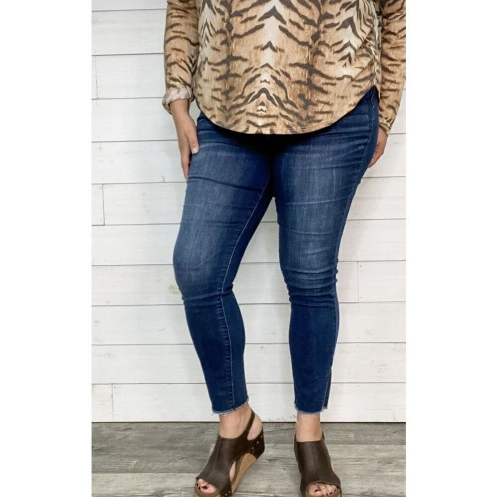 Judy Blue High Rise Side Slit Skinny Jeans Stretchy Dark 82424 - Size 16W